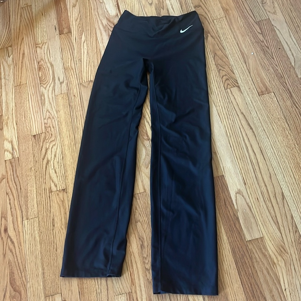Nike womens yoga pants sz small - dri-fit